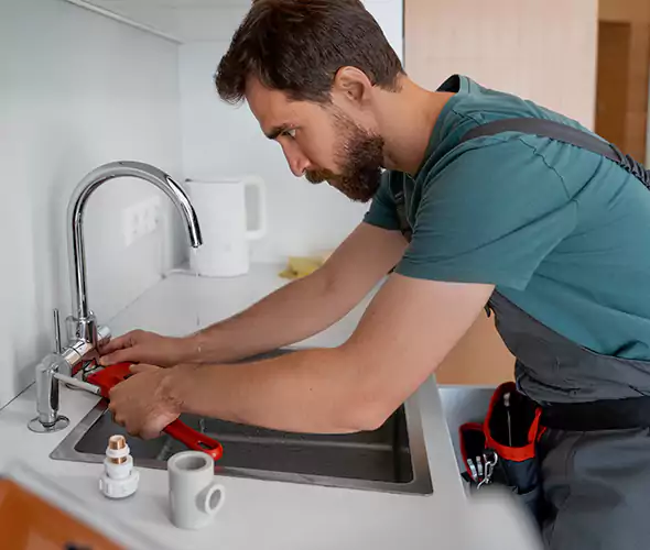 Professional Faucet Replacement Specialist in Coral Gables, FL: Schedule Affordable Faucet Replacement Services with Us